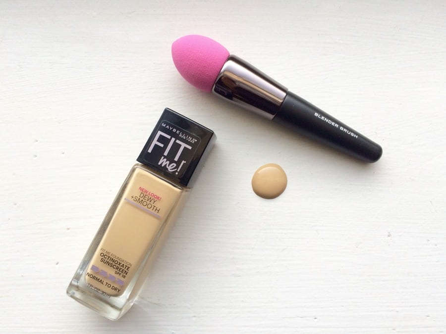 maybelline_dewy_smooth Kem nền Maybelline New York Fit Me Foundation 110 của Mỹ