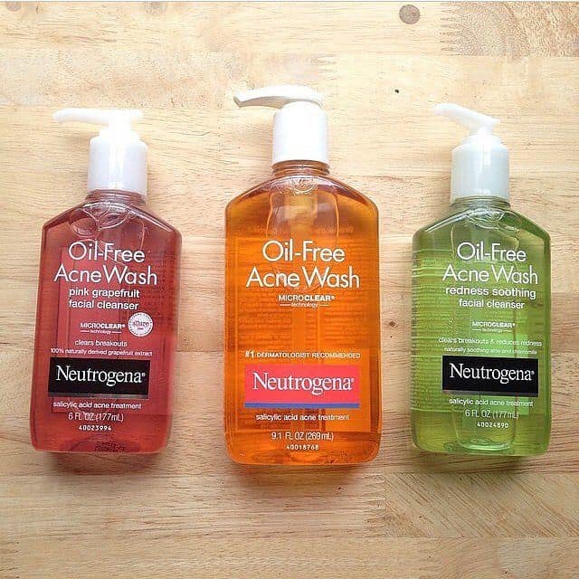 NEUTROGENA-OIL-FREE-ACNE-WASH_2 Sữa rửa mặt NEUTROGENA OIL FREE ACNE WASH 125 ml