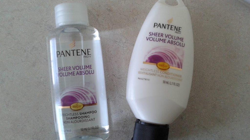 20150731_163311-1024x576 Dầu gội xả làm dày tóc Pantene Sheer Volume loại 375ml của Mỹ