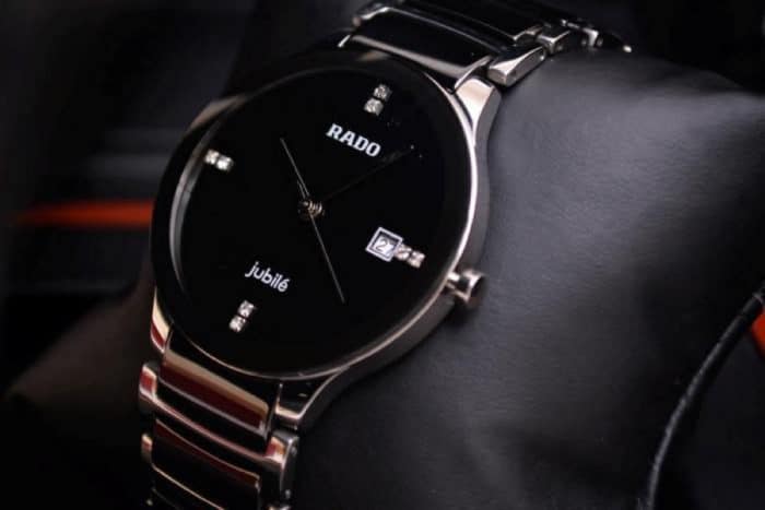 ng-hồ-Rado-dây-đá1 Đồng hồ Rado chính hãng giá bao nhiêu